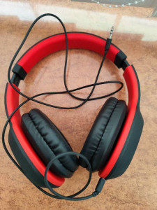 Bluetooth гарнитура Celebrat A18