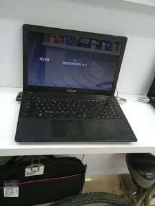 Ноутбук ASUS R512M