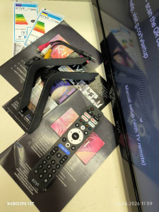 Телевізор KiVi 32H820KB