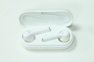 Bluetooth гарнітура Huawei FreeBuds 3i