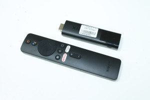Смарт приставка Xiaomi Mi TV Stick 4K (MDZ-27-AA)