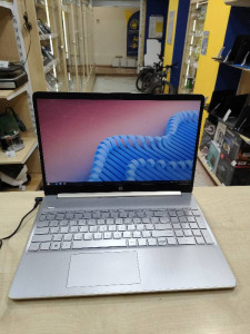 Ноутбук HP Laptop 15s-fq2689nw