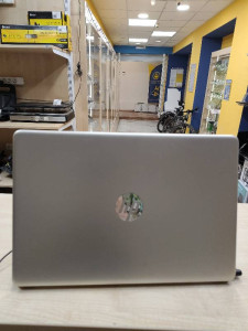 Ноутбук HP Laptop 15s-fq2689nw