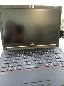 Ноутбук Fujitsu LifeBook E546