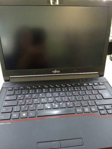 Ноутбук Fujitsu LifeBook E546