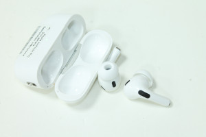 Bluetooth гарнітура Apple AirPods Pro 2nd generation A2968 (A3047, A3048)