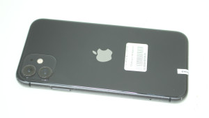 Мобильный телефон iPhone 11 64GB