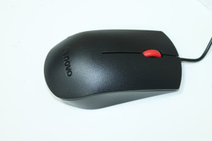 Миша Lenovo Essential (SM-8823)