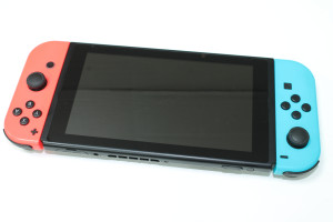 Игровая консоль Nintendo Switch HAC-001