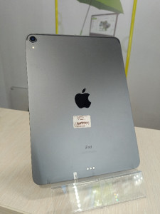 Планшет Apple iPad Pro 11" 64GB Wi-Fi A1980