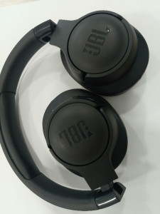 Bluetooth гарнітура JBL TUNE710BT