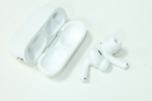 Bluetooth гарнитура Apple AirPods Pro 2nd generation A2968 (A3047, A3048)
