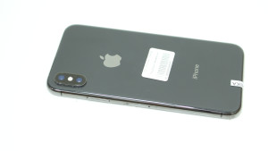 Мобільний телефон iPhone X 64GB