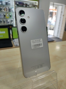 Мобільний телефон Samsung S921 Galaxy S24 8/128GB