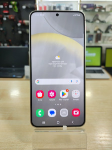 Мобільний телефон Samsung S921 Galaxy S24 8/128GB