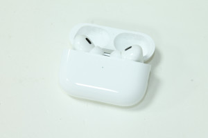 Bluetooth гарнитура Apple AirPods Pro 2nd generation A2968 (A3047, A3048)