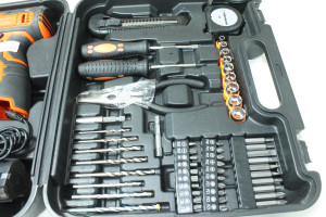 Шуруповерт акумуляторний Tekhmann TCD-12/2 BS KIT