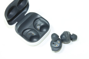 Bluetooth гарнитура Samsung Galaxy Buds FE (SM-R400N)
