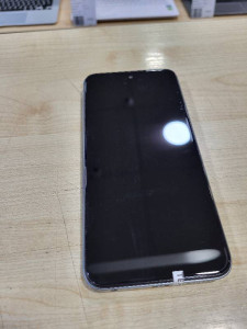 Мобильный телефон ZTE Nubia V70 Design 8/256GB