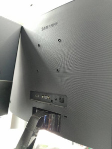 Монітор Samsung LC24F390FHIXCI
