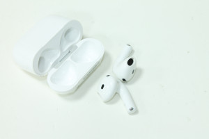 Bluetooth гарнітура Apple AirPods 4 ANC A3059 (A3055, A3056)