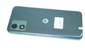 Мобільний телефон Motorola moto e13 2/64GB