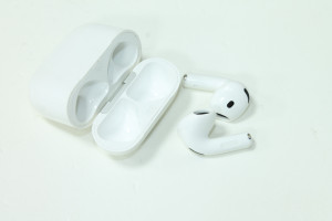 Bluetooth гарнітура Apple AirPods 4 (A3053, A3050, A3058)