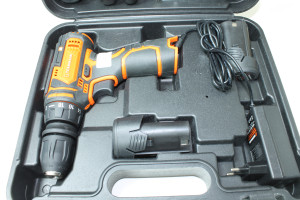 Шуруповерт акумуляторний Tekhmann TCD-12/2 BS KIT