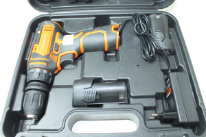 Шуруповерт акумуляторний Tekhmann TCD-12/2 BS KIT