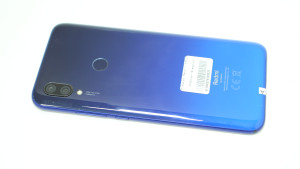 Мобільний телефон Xiaomi Redmi 7 3/32GB