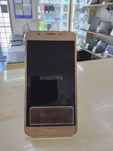Мобільний телефон Samsung J710 Galaxy J7 2016