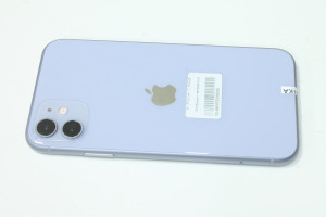 Мобильный телефон iPhone 11 64Gb