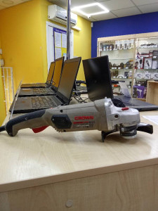 Болгарка Crown CT13506-125V