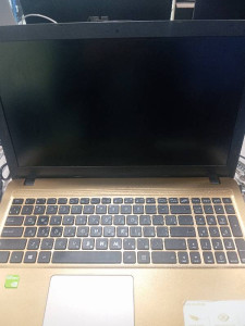 Ноутбук Asus R540M