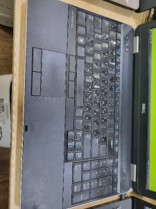 Ноутбук DELL P29F