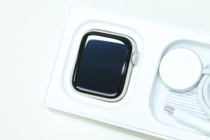 Смарт годинник Apple Watch SE3 44mm