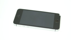 Мобільний телефон iPhone SE 32GB