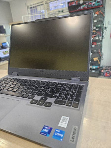 Ноутбук Lenovo LOQ 15IAX9l