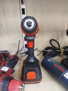 Шуруповерт аккумуляторный Dnipro-M CD-218Q +BP-220 +FC-223