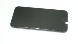 Мобильный телефон iPhone 8 64Gb