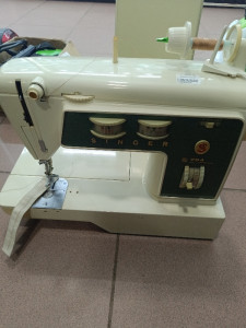 Швейная машина SINGER 784