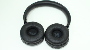 Bluetooth гарнітура JBL tune 520BTR