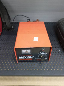 Зарядное устройство Maxion plus-10 AT