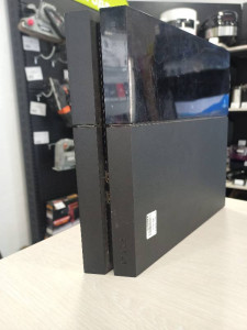 Ігрова консоль Sony PlayStation 4 1Tb