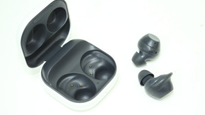 Bluetooth гарнитура Samsung Galaxy Buds FE SM-R400