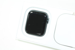 Смарт годинник Apple Watch SE 2 44mm