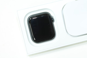 Смарт годинник Apple Watch SE 2 44mm