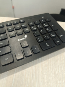 Bluetooth клавіатура GENIUS SLIMSTAR 8008