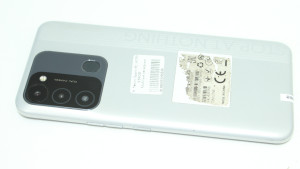 Мобільний телефон Tecno Spark 8C KG5n 4/64GB