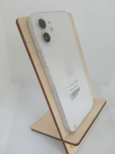 Мобільний телефон iPhone 12 64GB
